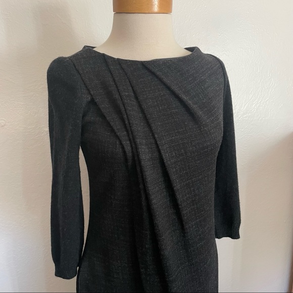 ❌SOLD❌ Hugo Boss Grey Wool Dress - Picture 4 of 6